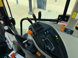 0 Massey Ferguson 5711 Dyna-4