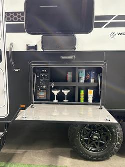 2026 Wonderland RV Hornet Quad Bunk