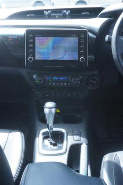 2022 Toyota Hilux SR5