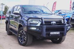 2022 Toyota Hilux SR5