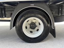 2025 Isuzu F Series FRR110-240 White