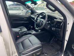2020 Toyota Hilux Rugged X GUN126R 4X4 Dual Range Glacier White