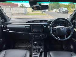 2020 Toyota Hilux Rugged X