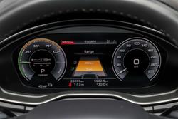 2023 Audi Q5 55 TFSI e S line