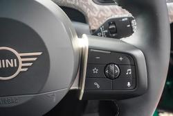 2025 MINI Cooper C Favoured