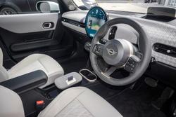 2025 MINI Cooper C Favoured