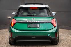 2025 MINI Cooper C Favoured