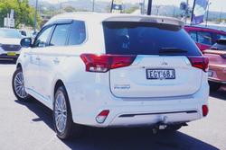 2020 Mitsubishi Outlander PHEV Exceed