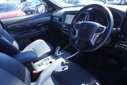 2020 Mitsubishi Outlander PHEV Exceed