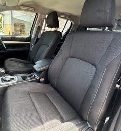 2020 Toyota Hilux SR5