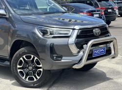 2020 Toyota Hilux SR5