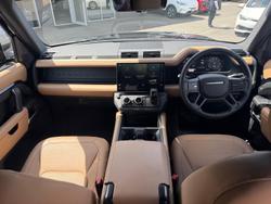 2025 Land Rover Defender 110 P425 X-Dynamic SE