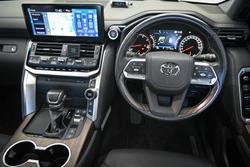 2021 Toyota Landcruiser VX