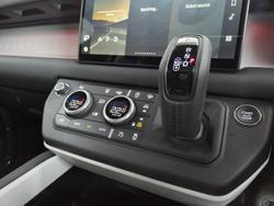 2025 Land Rover Defender 110 D350 X-Dynamic SE