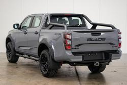 2025 Isuzu D-MAX BLADE