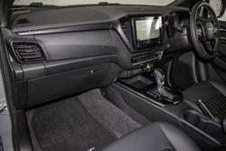 2025 Isuzu D-MAX BLADE