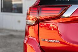 2019 Mitsubishi Outlander ES