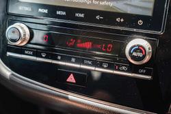 2019 Mitsubishi Outlander ES