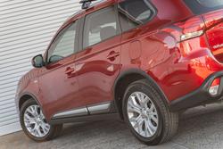 2019 Mitsubishi Outlander ES