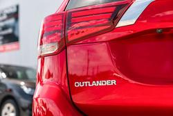 2019 Mitsubishi Outlander ES