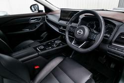 2025 Nissan X-TRAIL ST-L