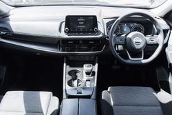 2025 Nissan X-TRAIL ST