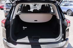 2025 Nissan X-TRAIL ST