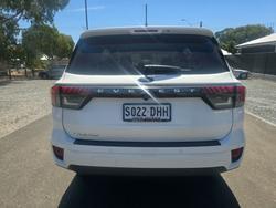 2025 Ford Everest Trend