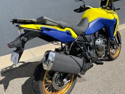 2025 Suzuki V-Strom 800DE V-Strom Yellow