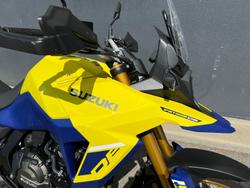 2025 Suzuki V-Strom 800DE V-Strom Yellow