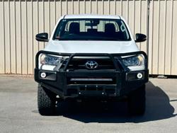 2023 Toyota Hilux SR