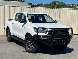 2023 Toyota Hilux SR