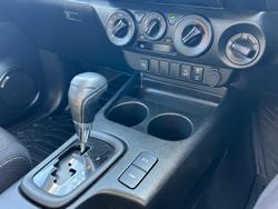 2023 Toyota Hilux SR