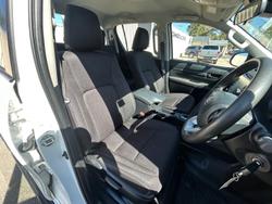 2023 Toyota Hilux SR