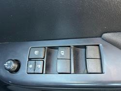 2023 Toyota Hilux SR