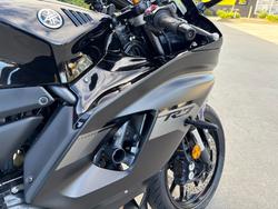 2024 Yamaha YZF-R7LA Black