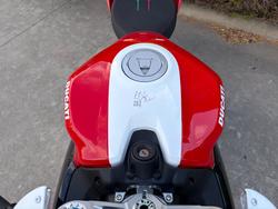 2024 DUCATI PANIGALE V2 BAYLISS 20TH ANNIV Red