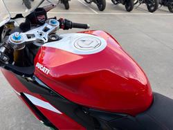 2024 DUCATI PANIGALE V2 BAYLISS 20TH ANNIV Red