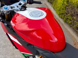 2024 DUCATI PANIGALE V2 BAYLISS 20TH ANNIV Red