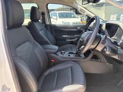 2025 Ford Everest Black Edition