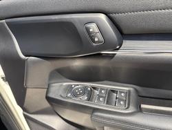 2025 Ford Everest Black Edition