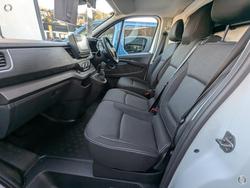 2025 Renault Trafic Premium X82 MY25 Glacier White