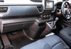 2025 Renault Trafic Premium