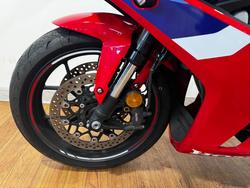 2025 Honda CBR650RAC RED