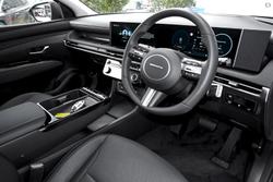 2026 Hyundai Tucson Hybrid Premium