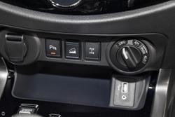 2025 Nissan Navara ST-X