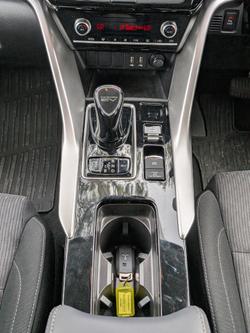 2024 Mitsubishi Eclipse Cross PHEV ES