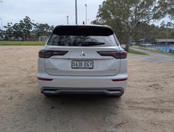 2025 Mitsubishi Outlander Exceed Tourer