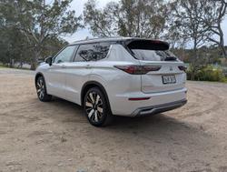 2025 Mitsubishi Outlander Exceed Tourer