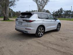 2025 Mitsubishi Outlander Exceed Tourer